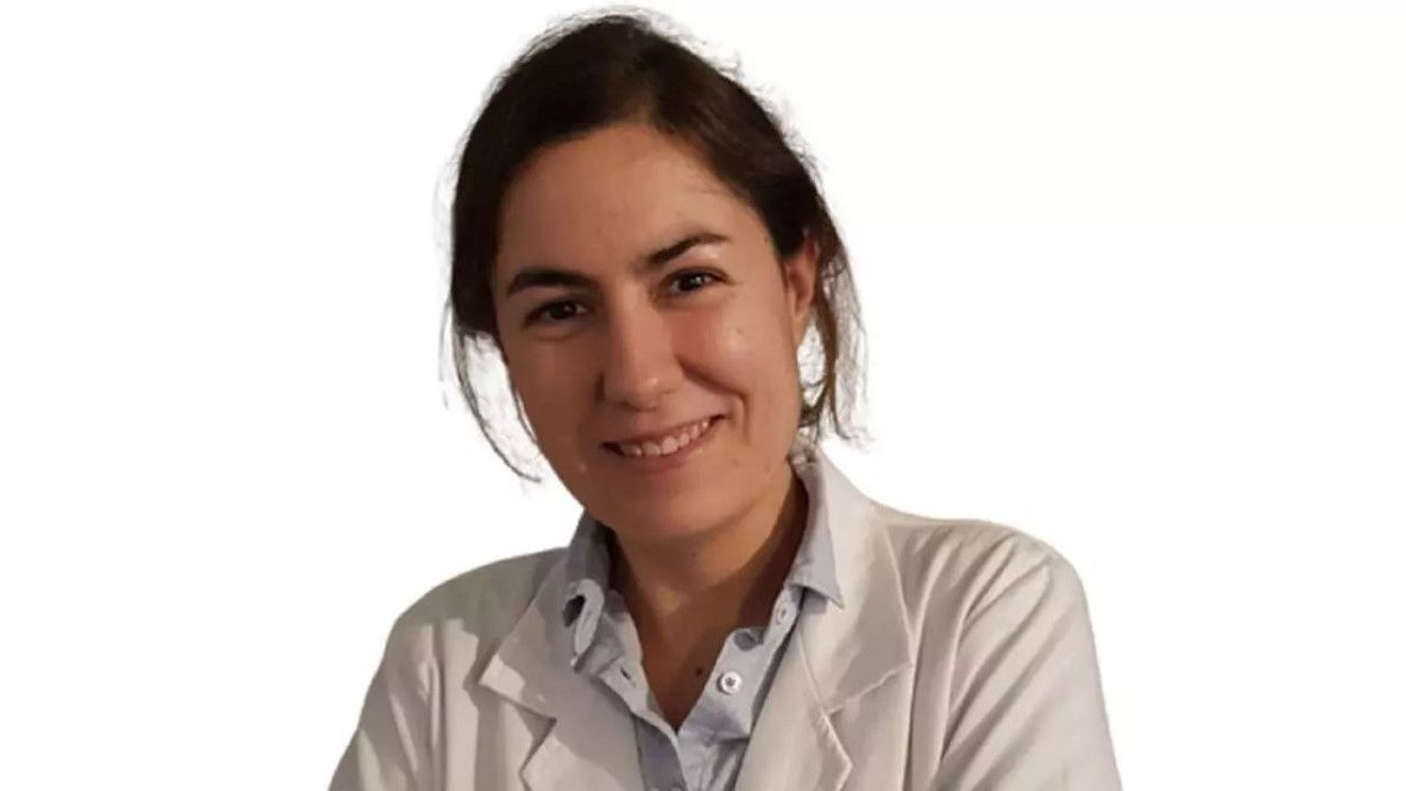 Por desconocimiento de la especialidad de la proctología, se asocia exploración anal a dolor y no es así. «El problema viene cuando acaba doliendo de verdad y esto es porque se espera al último momento para venir a consulta», sentencia García.