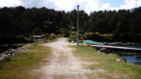 Imagen del antiguo espig�n de Neix�n en el 2004