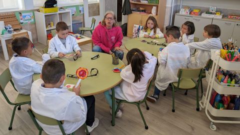 Pequeciencia es una de las actividades de la Semana da Cultura Cientfica Sabio Caldas