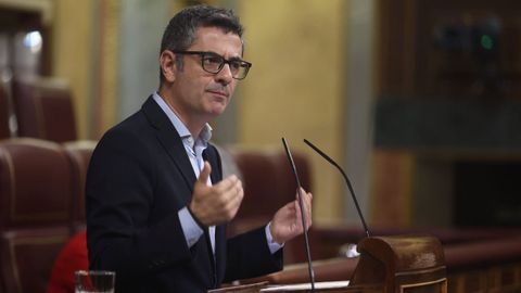 F�lix Bola�os, ministro de la Presidencia, en el Congreso.