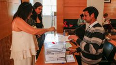 El PP fue el partido m�s votado en las dos mesas instaladas en la casa consistorial de Muros.