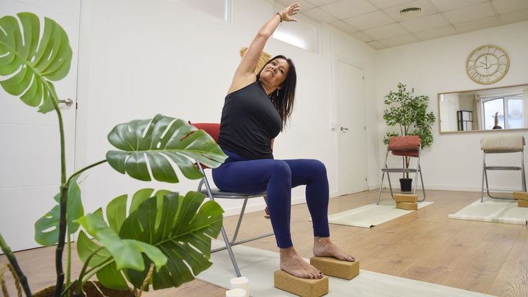 gema figueroa ofrece la especialidad de yoga oncologico en pontevedra