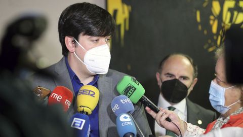 El rector de la Universidad de Oviedo, Ignacio Vilaverde, y el consejero de Ciencia, Innovaci�n y Universidad, Borja S�nchez 