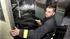 En la imagen, la sala de m�quinas calcinada donde se originaron las llamas.