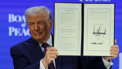 Trump, durante la presentaci�n de la Junta de Paz de Gaza, en Davos