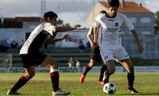 El Estradense sum� una nueva victoria ante el Noia, al igual que hizo frente a Lal�n ?en la foto? y Pra��a.