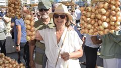 Sanxenxo rinde homenaje a su huerta y entrega sus Cebolas de Ouro a Lola Villalustre y Xurxo Carreo