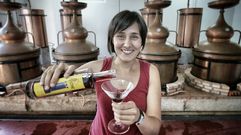 Ana Bel�n Mellado es profesora de gallego y ,adem�s, tiene una empresa de licores en Ourense. 