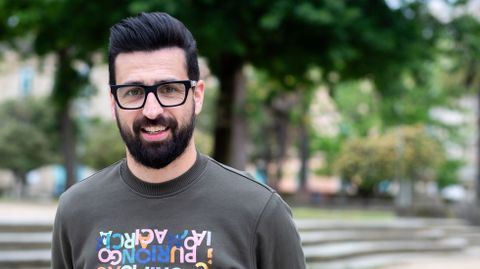 �lex Pita, que es de Pontevedra y lleva un cuarto de siglo alegrando la vida a las miles de personas que pasan por la discoteca La Luna.