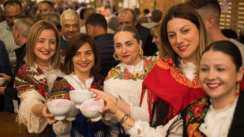 Inauguraci�n en el 2025 de la Festa do Vi�o Tinto do Saln�s en Barrantes