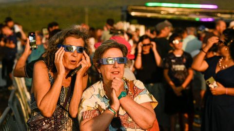 Eclipse solar en el Altar do Sol de Alperiz, Lal�n.
