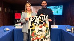 M�riam Louzao y Ghaleb Jaber Mart�nez, con el cartel de esta edici�n del festival