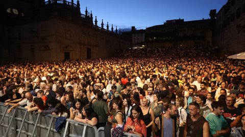 Lleno en A Quintana para Tres Pesos y Baiuca