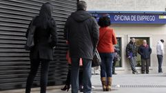 La tasa de paro vuelve al 21%
