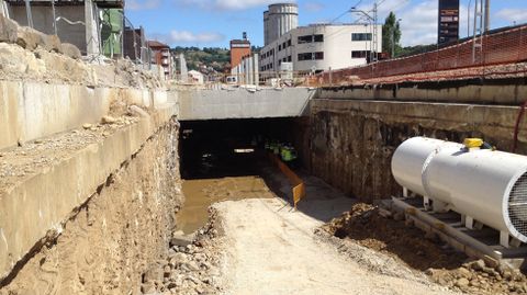 Uno de los accesos a las obras del t�nel del soterramiento de Feve en Langreo.Uno de los accesos a las obras del t�nel del soterramiento de Feve en Langreo