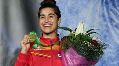Mar�a Mari�o, con la medalla de bronce en florete conquistada en el Europeo de esgrima.