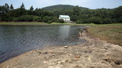 El embalse de Castroagud�n evidencia los efectos de la sequ�a