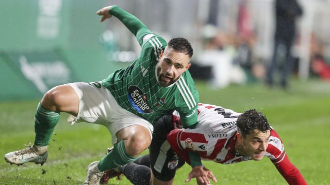 Migue Leal en el partido frente al Zamora en la primera vuelta. 