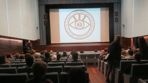 Entrecorti�as pone el foco en las mujeres por el 8M