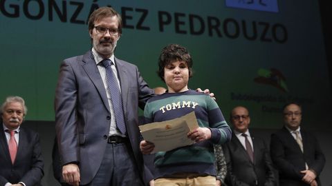 Hasta un total de cuarenta alumnos de distintos centros de la provincia resultaron premiados en el concurso de la Constituci�n.