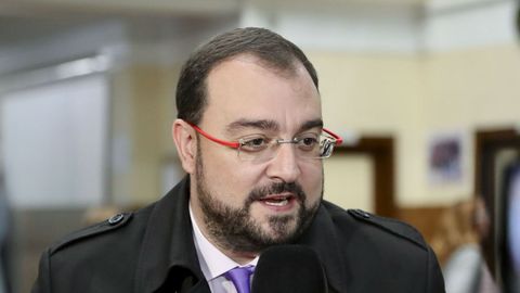 El presidente de Asturias, Adri�n Barb�n