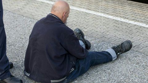 El sospechoso, al ser apresado por la polic�a. 