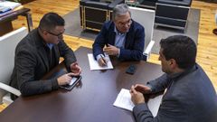 Jose Gonz�lez, Luis Menor y Gabriel Al�n se reunieron en la Diputaci�n