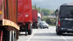 Los cruces en el lugar de Oeste no son f&aacute;ciles para los conductores.