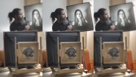 Autorretrato de Caxete tras da c�mara anal�xica xigante que constru�u