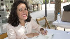 Diana Varela Pu�al � natural de Corme. 