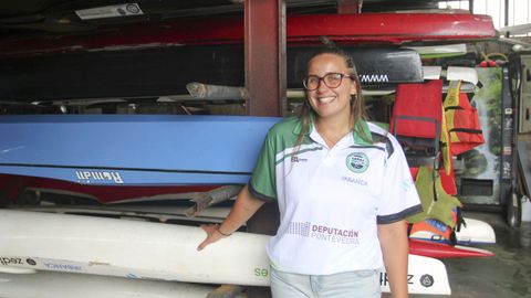 La nueva presidenta de la Escuela de Pirag�ismo Ciudad de Pontevedra, Adriana Quevedo, en las instalaciones del club