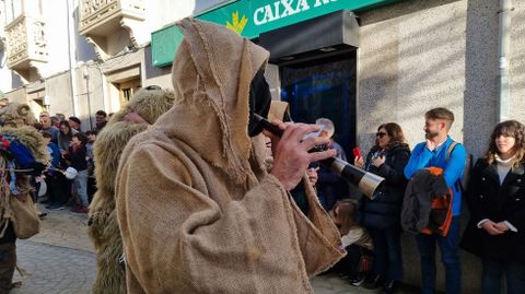 Viana acoge la mayor mascarada de la pennsula Ibrica.Una de las mscaras participantes en el desfile.