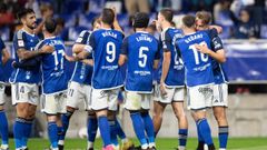 Los jugadores del Oviedo celebran uno de los goles al Albacete