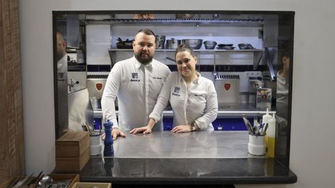 �lex Mart�nez Bacelo y Mar Lago Fern�ndez, en las cocinas del Bacelo