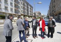 Carmela Silva, el diputado de Mobilidad y el grupo de gobierno visitaron la calle Luis Rocafort. 