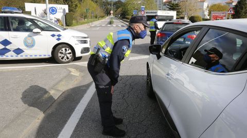 La Polic�a Local realiza controles de movilidad en Arousa