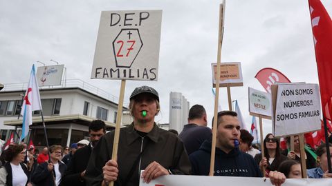 Imagen de la manifestación del pasado sábado por las calles de Pontecesures contra el ERE en Nestlé.