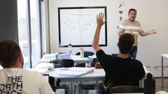 Una clase de la academia naronesa Equipo Laura, a pocos d&iacute;as de las oposiciones de educaci&oacute;n. 