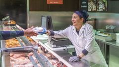 Una trabajadora de un supermercado de Gadis