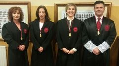  El decano del Colegio de Abogados de Santiago, Francico Rabu�al, junto a, de decha a izquierda, la vicedecana, Carmen Gonz�lez Ferro, y las diputadas de la junta de gobierno Patricia L�pez Arnoso y Chus Vieito