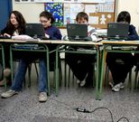 Foto de archivo de alumnos del colegio de Vite en el aula de inform�tica. 