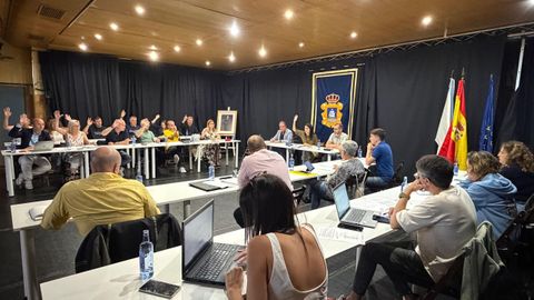 El pleno ordinario de junio acord� designar el D�a da Dorna y martes de carnaval como festivos locales de Ribeira en el 2027