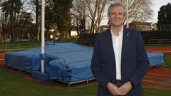 Alfonso Rueda, diante da proba de salto de altura das dependencias deportivas da USC
