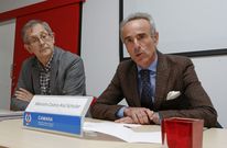 Evencio Ferrero y Marcelo Castro-Rial, ayer en la Antena de la C�mara de Comercio de Carballo. 