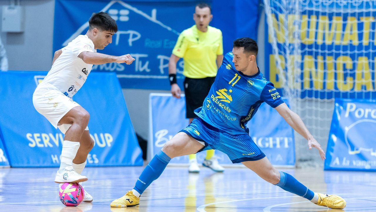 O Parrulo Ferrol gana en casa del Peñíscola y sigue de líder de la Primera División (3-4)