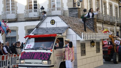 Desfile del s�bado de pi�ata en Celanova