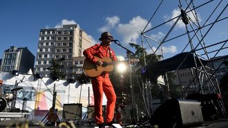 V&iacute;ctor Coyote en concierto