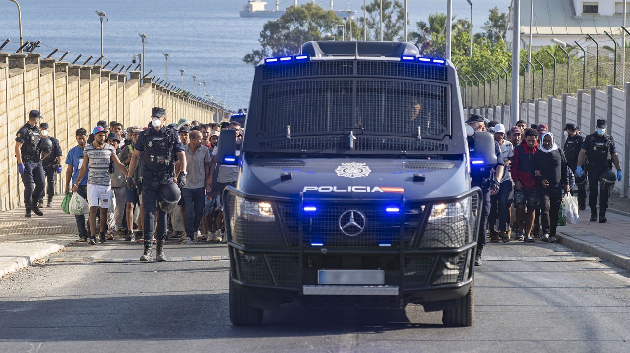 Bruselas insiste en que «todos» los migrantes llegados a Ceuta deben ser devueltos a Marruecos