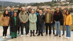 El diputado del BNG, Nstor Rego,los portavoces de la formacin en Pontedeume y Cabanas y otros vecinos