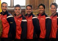 El equipo espaol posa antes del sorteo.